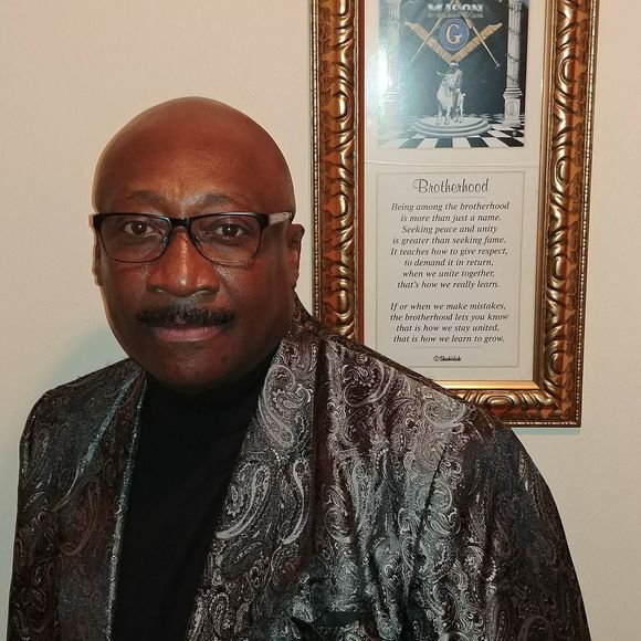 Meet your Posher, Richard - Picture 1 of 1